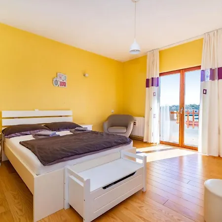 Delightful In With Garden Apartment