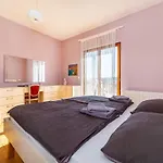 Delightful In With Garden Appartamento *