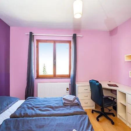 Apartmán Delightful In With Garden Radovin